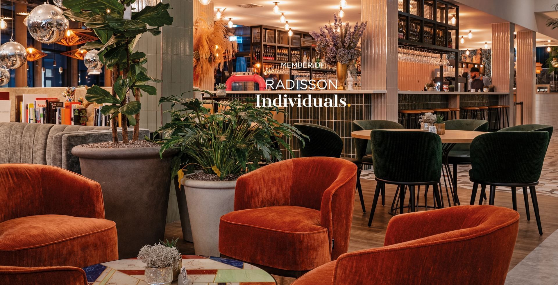 Sitzmöglichkeiten in der Lütze Bar