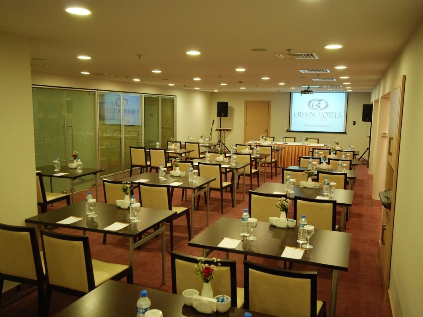 Inerior dining area at Eresin Taxim Premier