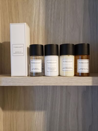 Bathroom amenities on a shelf at ReStays Ottawa