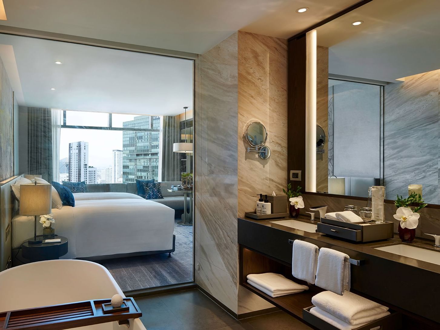 Bathroom with a tub in Club Room at Chatrium Grand Bangkok