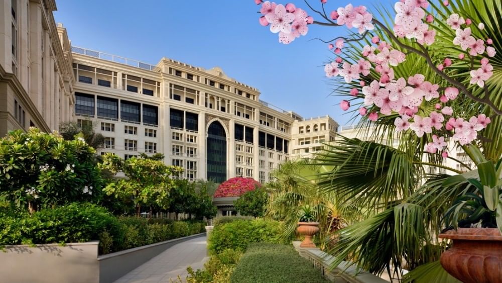 Where Italian glamour meets a taste of Seoul.  In celebration of Dubai K Festival, Palazzo Versace Dubai invites you to discover a limited-edition stay inspired by the spirit of Korean culture.  Escape for the night with someone special and experience sig