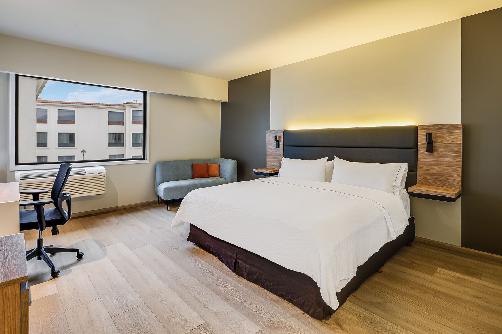 AMPLIAS HABITACIONES