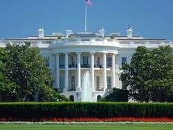 The White House near Capitol Skyline Hotel