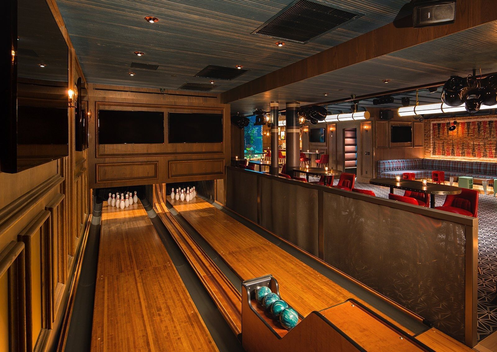 FishBowl | Event Venues at Dream Midtown NYC