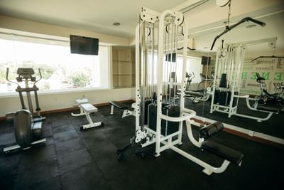 Exercise machines in the gymnasium at Araiza Hotel Hermosillo