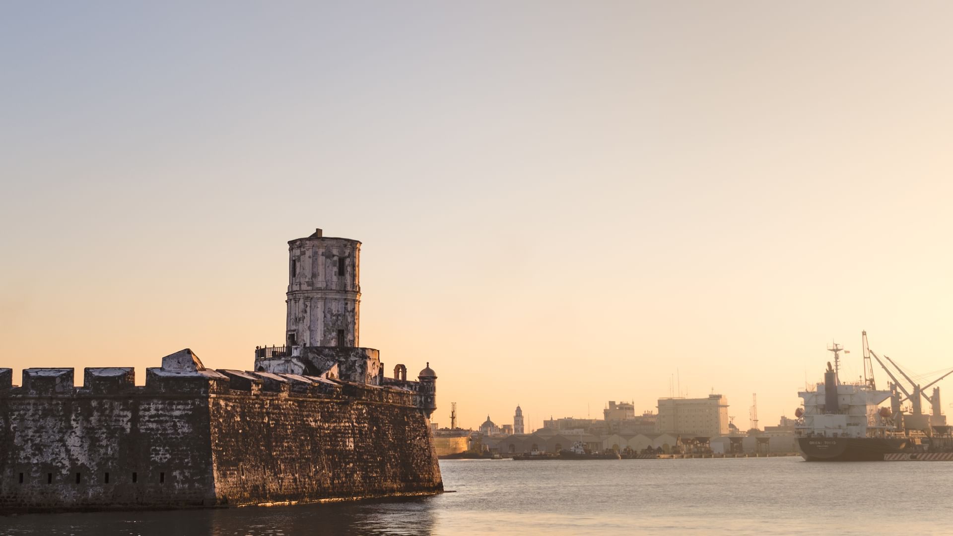 Landscape of Veracruz port near Grand Fiesta Americana