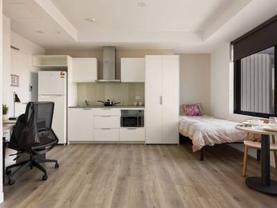 UniLodge Perth Central Twin Room High Floor 1