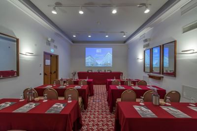 Sala Mediterraneo in Bettoja Hotel Mediterraneo