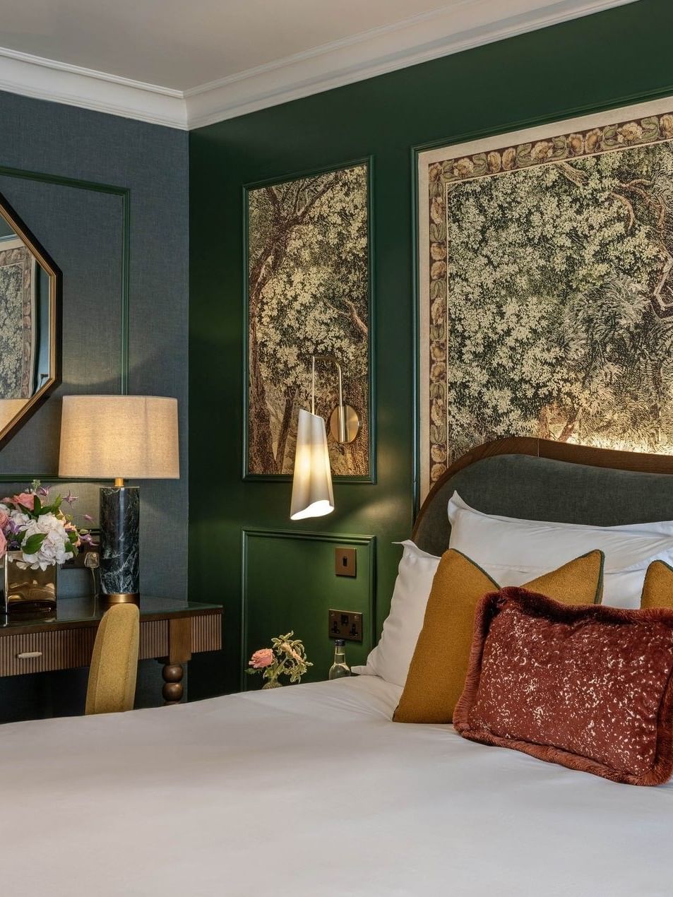 Elegant Executive Room with luxurious decor and a cozy bed at The Capital Hotel, Apartments & Townhouse