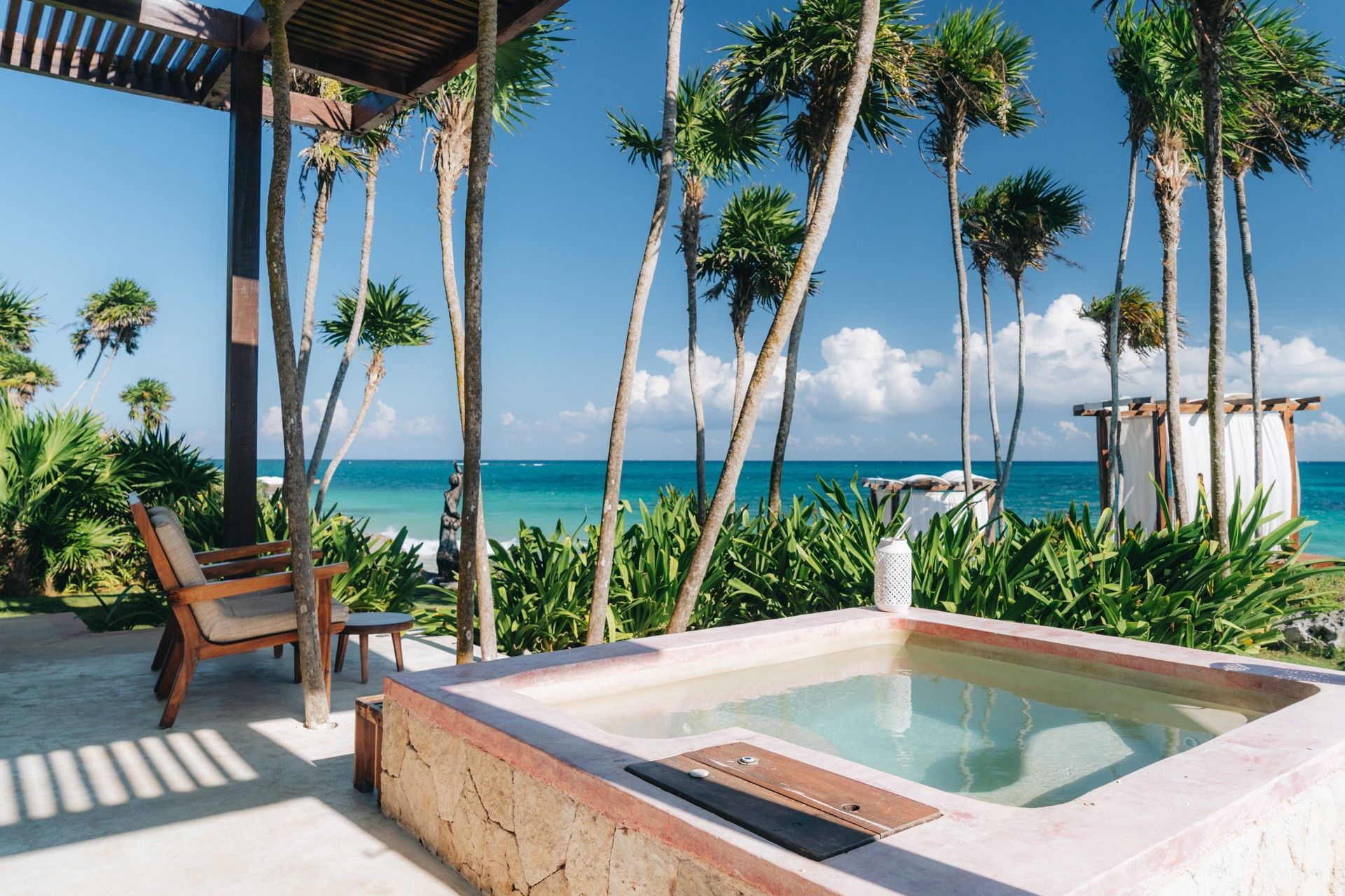Seafront room with a private plunge pool overlooking the Caribbean at Mi Amor
