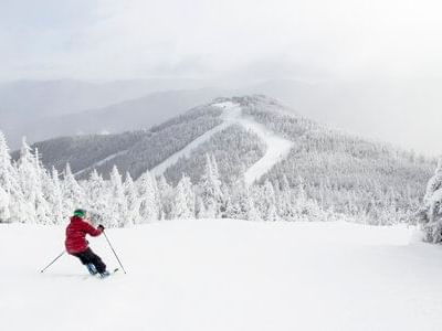 Skier at Whiteface Mountain Ski Center near Peaks Resort