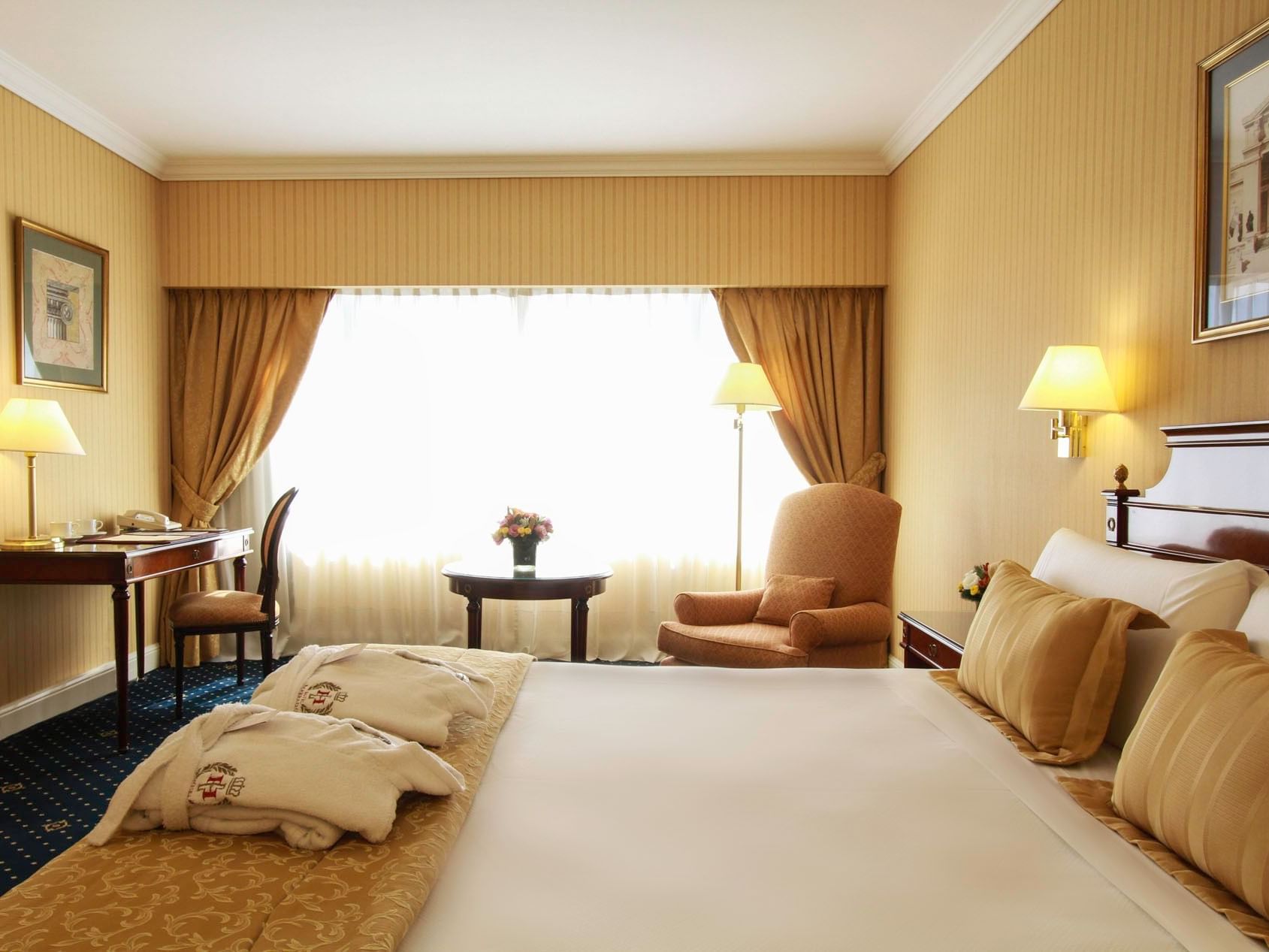 Deluxe Room with one bed at Hotel Emperador Buenos Aires