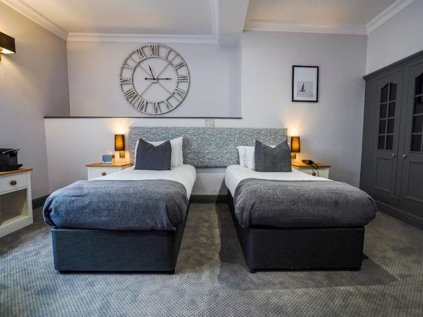 Villiers Hotel Buckingham Deluxe Twin