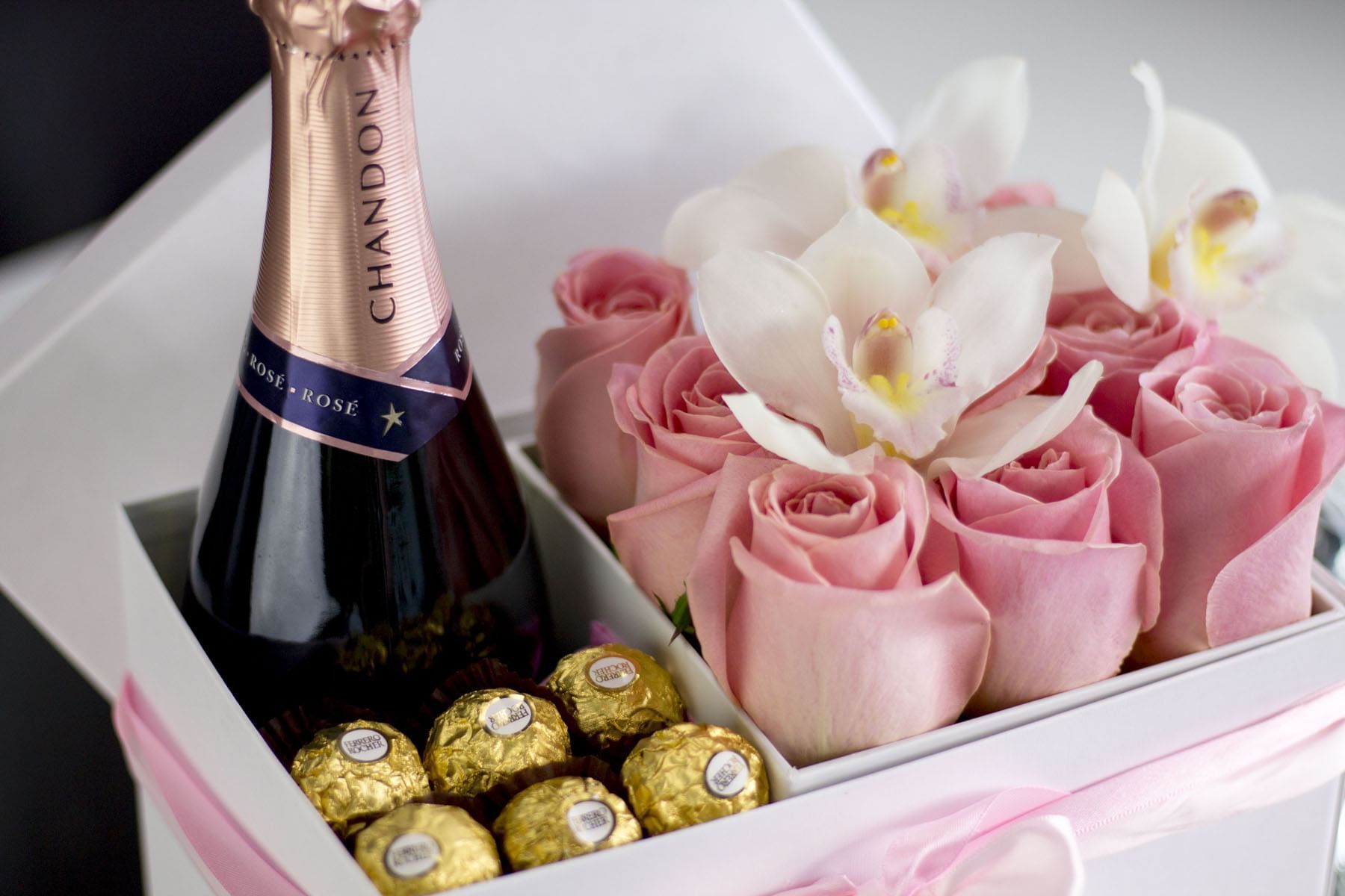 box of Champaign pink roses & chocolate at The Inn of Waterloo