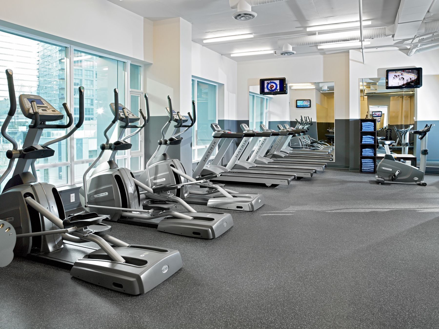 Coast Coal Harbour Vancouver Hotel - Fitness