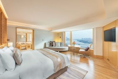 Interior of Club Deluxe room at White Swan hotel