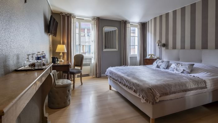 Interior of the Double Room at Hotel de la Balance