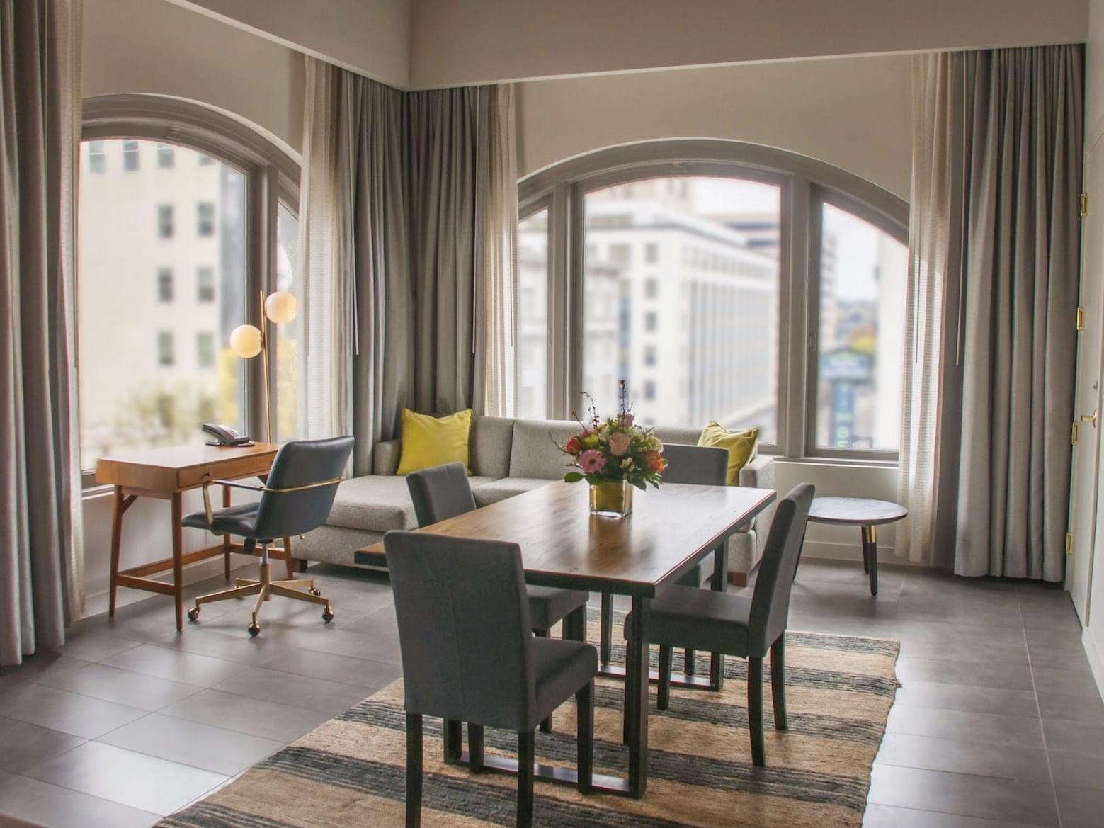 Hi-Lo Hotel Portland Parlor Suite