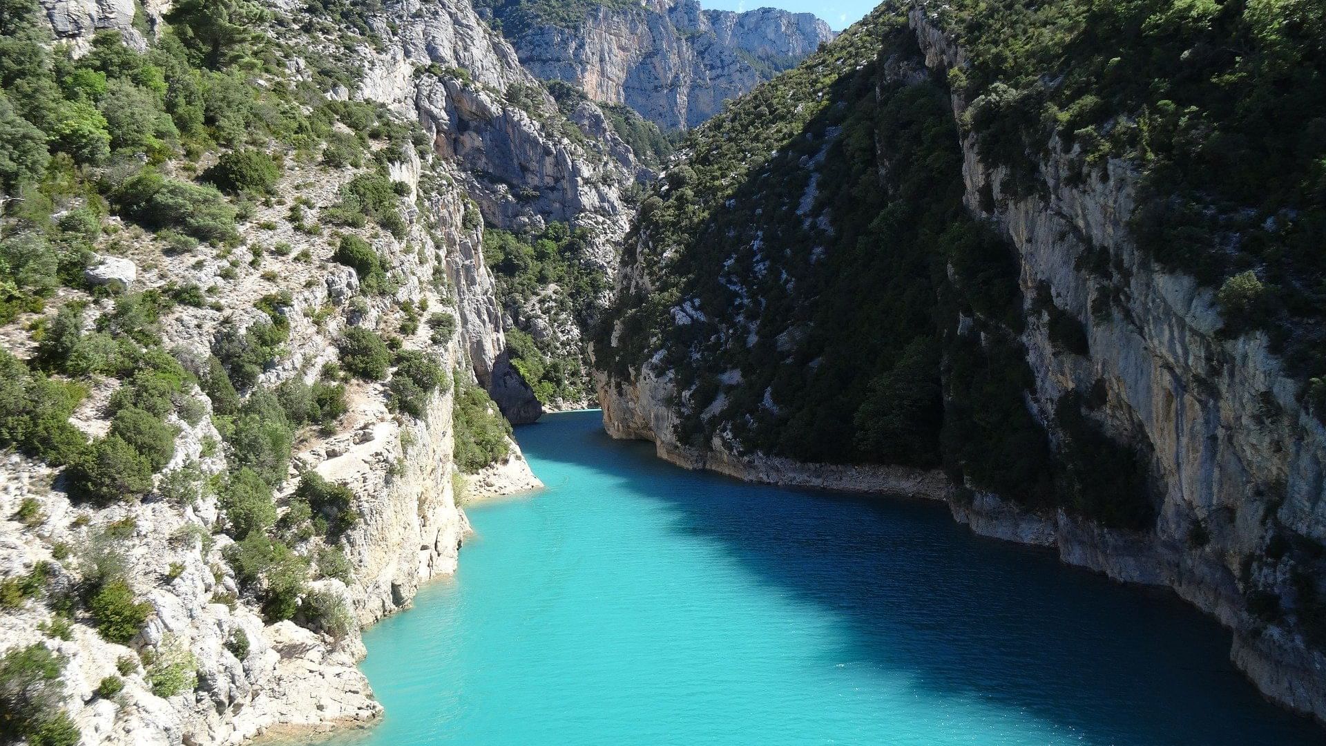 Aerial view of a tarn in the Verdon Park near Originals Hotels