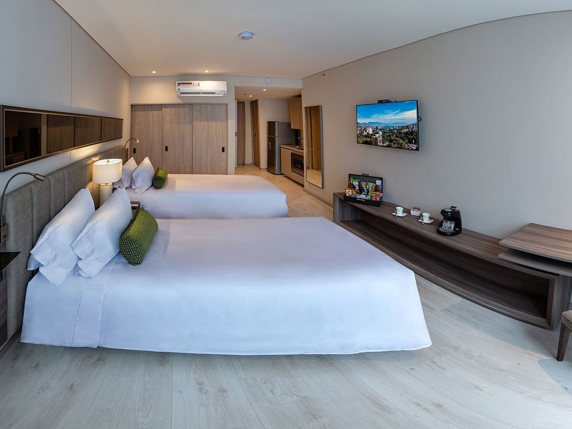 Superior Twin room with twin beds at Blue Doors Hotels