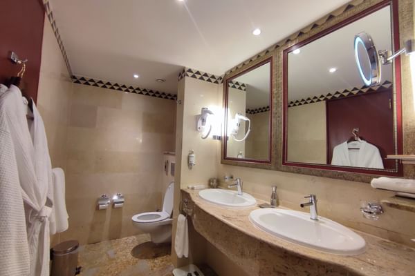 Superior Suite Bathroom at Nairobi Serena Hotel