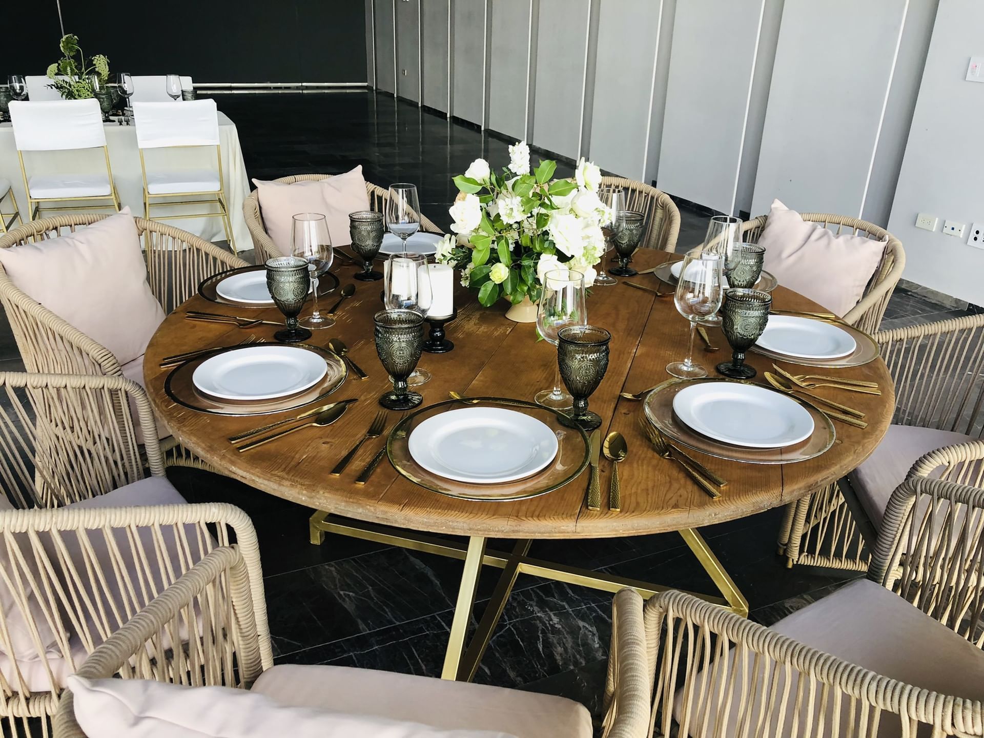 Well-arranged dining table set-up at Viaggio Resort Mazatlan