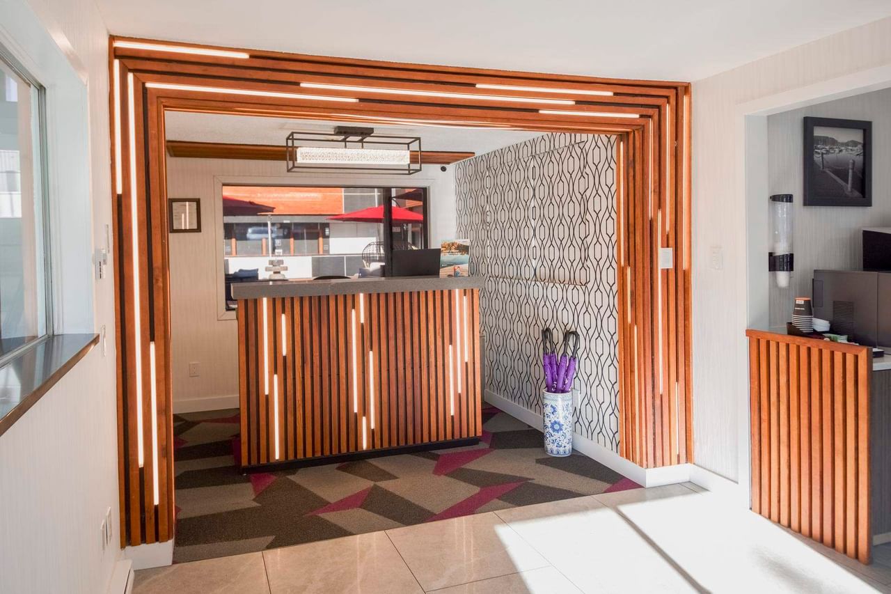 Coast Metro Vancouver Hotel front desk and lobby