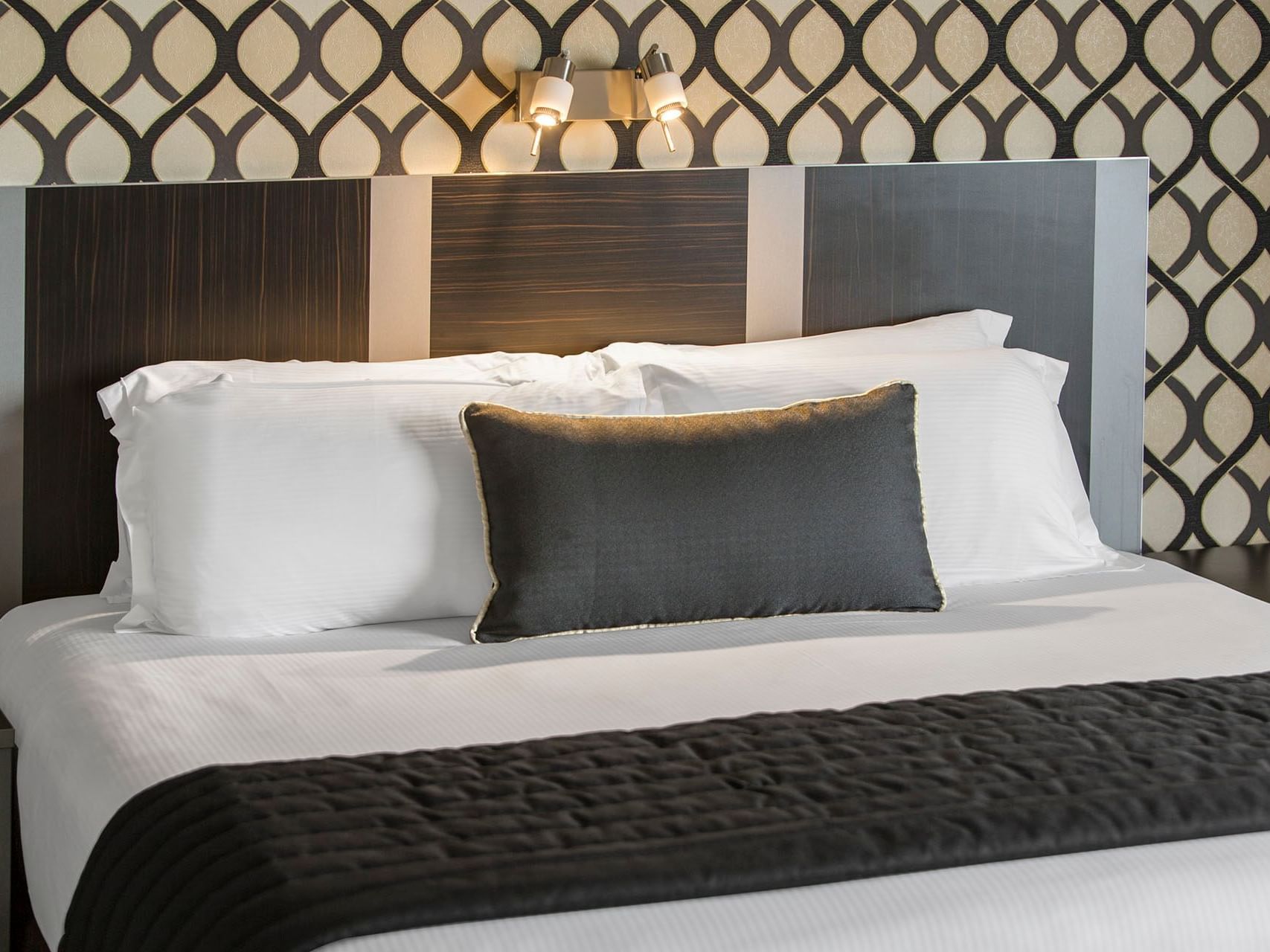 King bed in Superior Room at Grand Chancellor Brisbane
