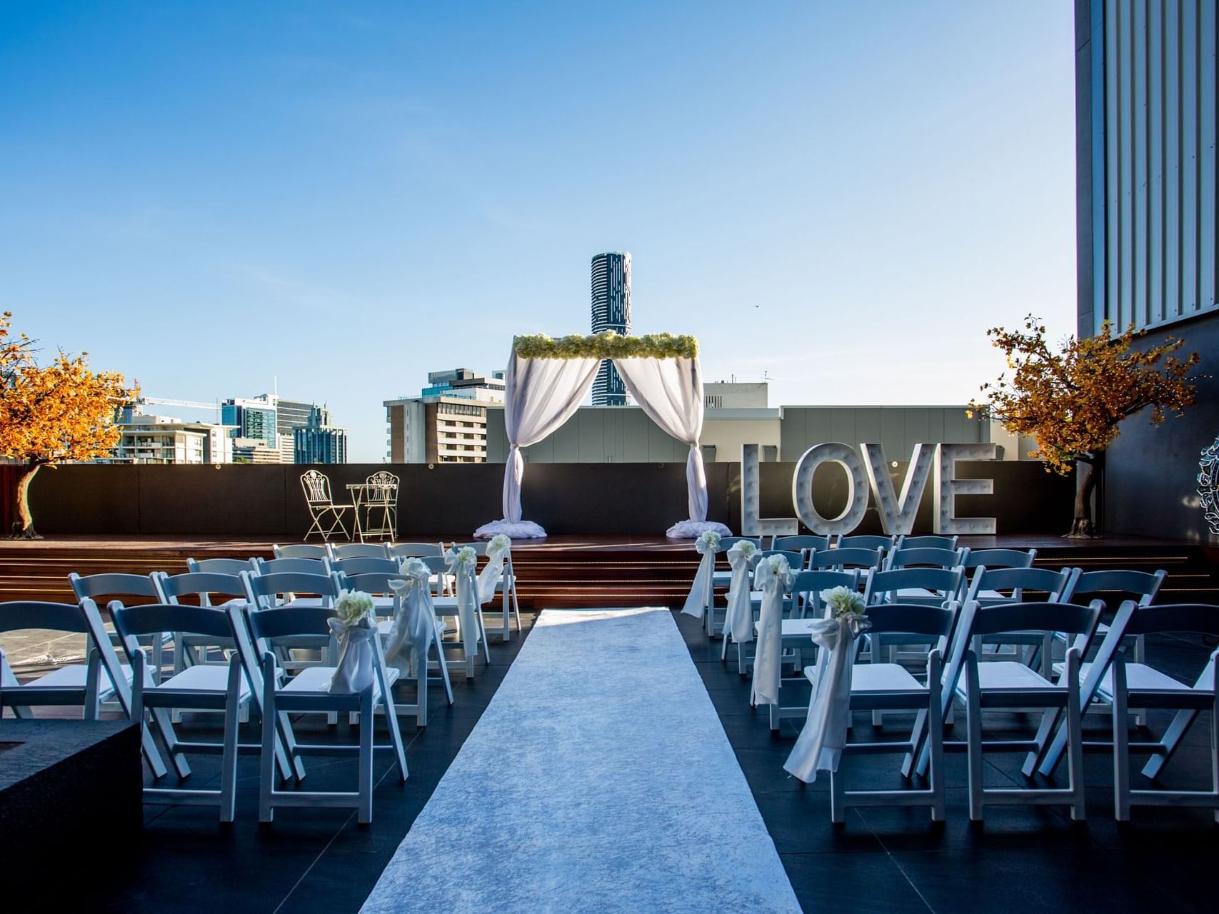 Courtyard Ceremony in Wedding Venue, Grand Chancellor Brisbane