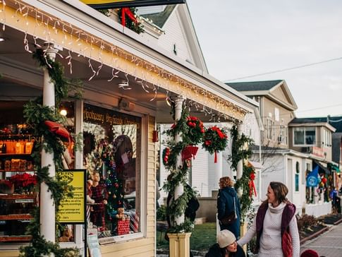 2025 Bring A Friend Shopping Package 