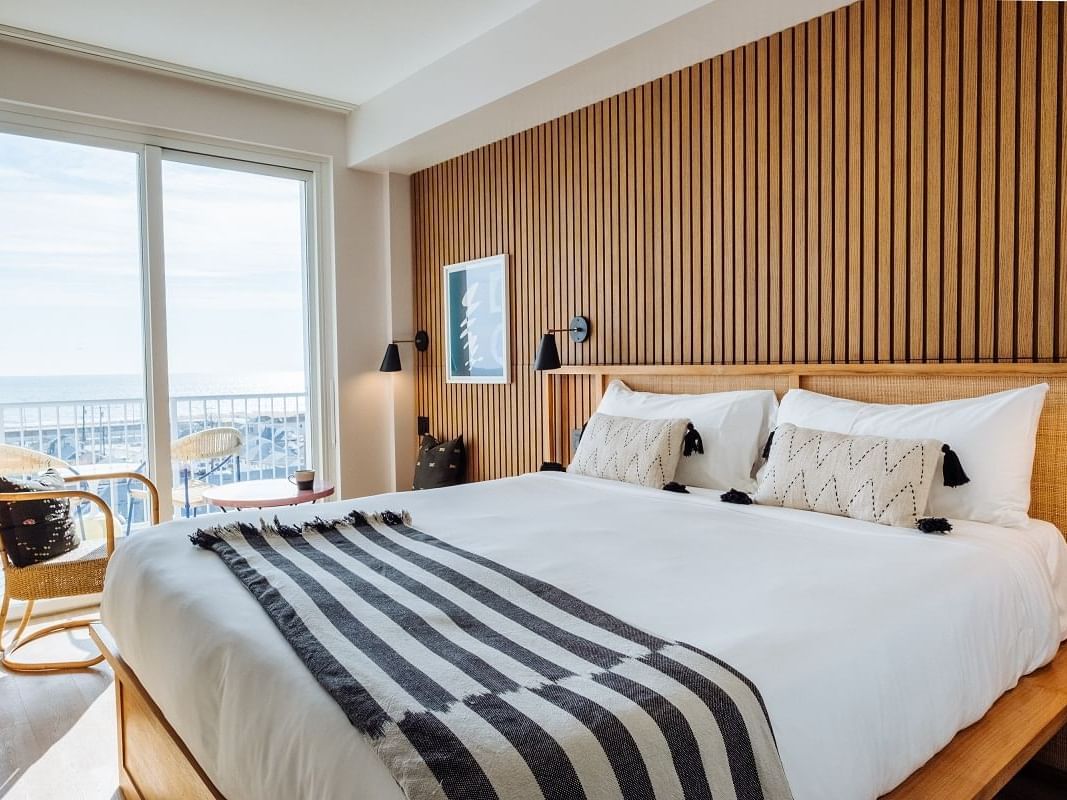 Deluxe King Ocean View room at The Rockaway Hotel