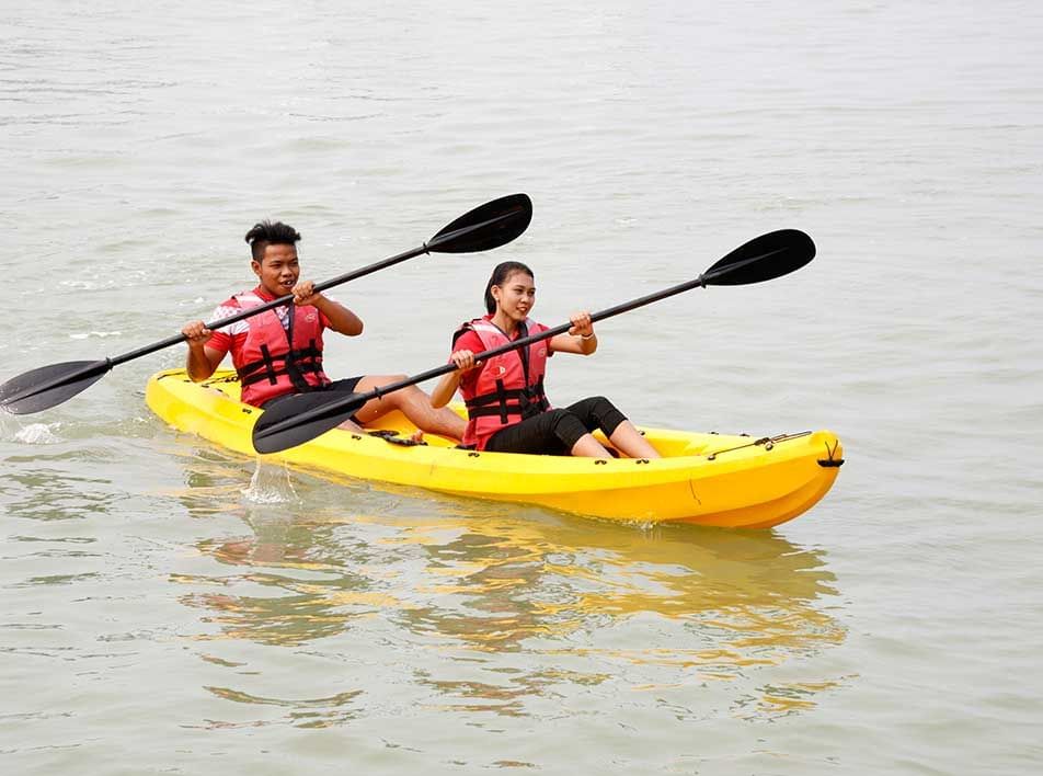 Adventurous water sports activities in Grand Lexis PD