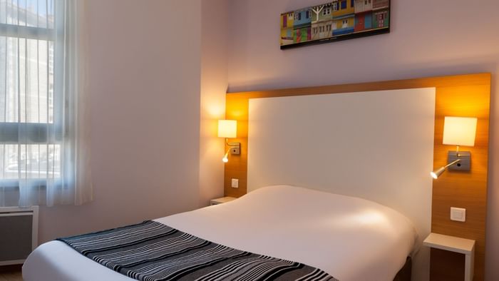 Interior of the Double bedroom at Hotel Continental