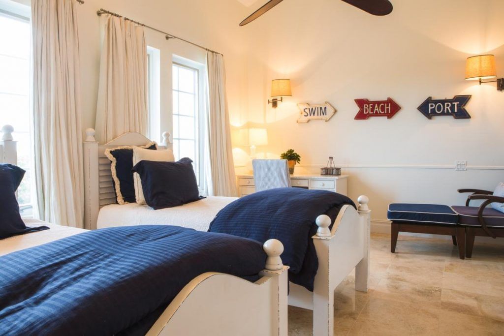 Twin beds in Residence Kid's Bedroom, The Somerset on Grace Bay