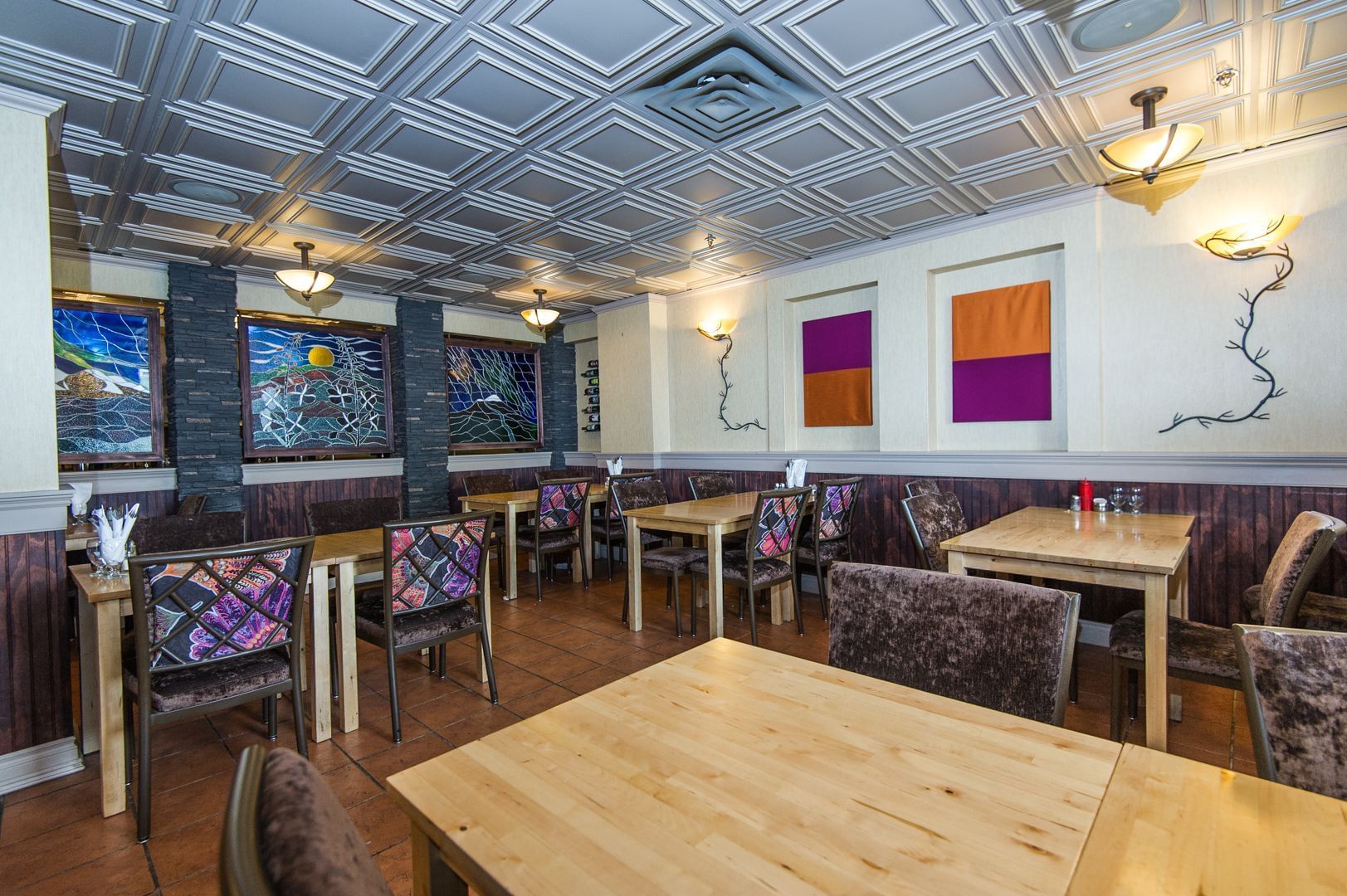 Coast High Country Inn - Morels Restaurant
