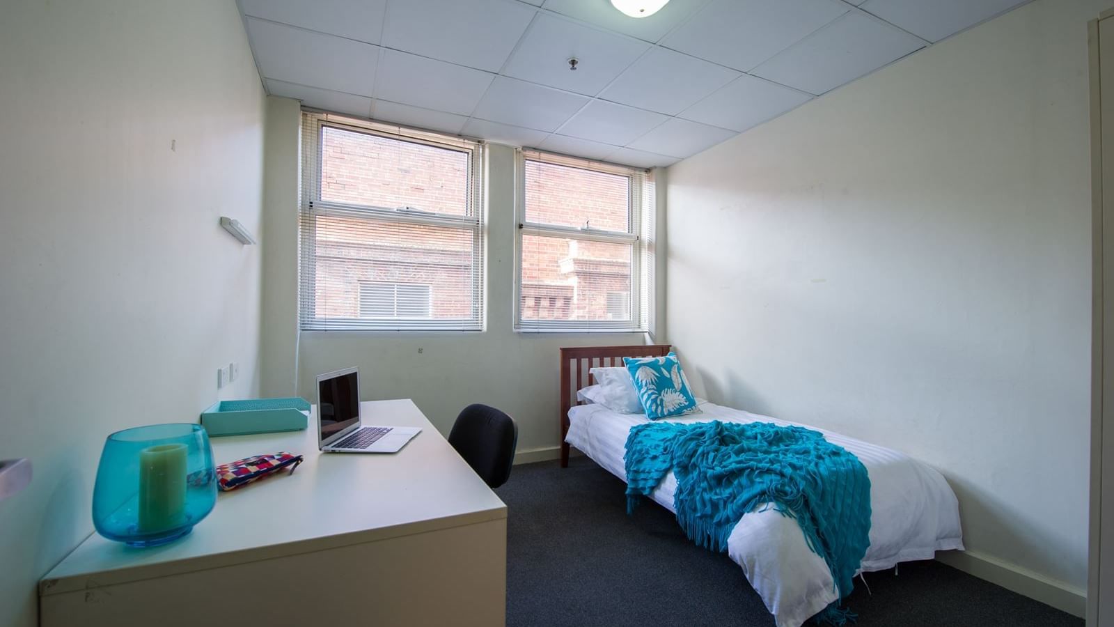 Student Living - Tobin House_4 bedroom_ Adelaide Self Contained Apartments