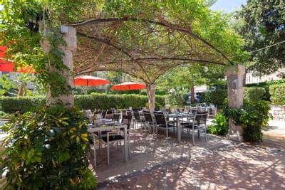 Relaxing Nature Fresh Air - Outdoor Restaurant 2