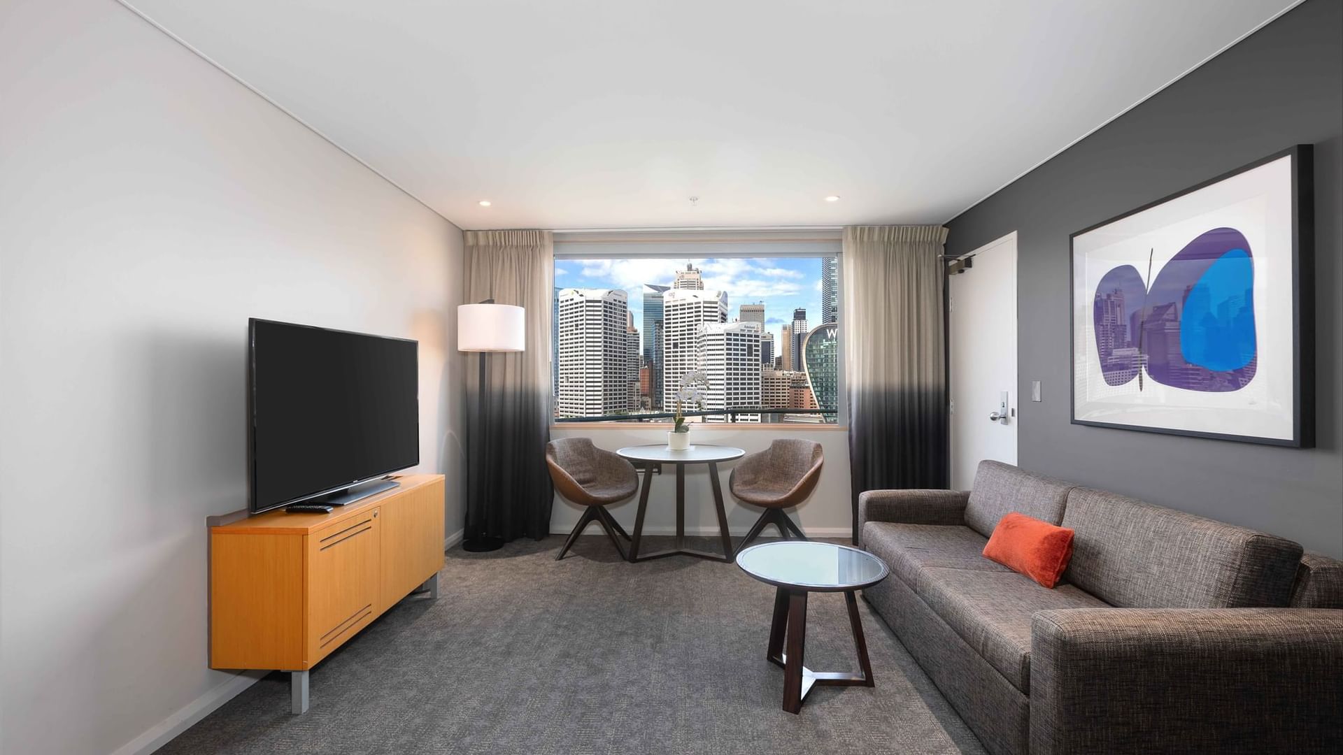 Novotel Sydney Darling Harbour Accommodation Room