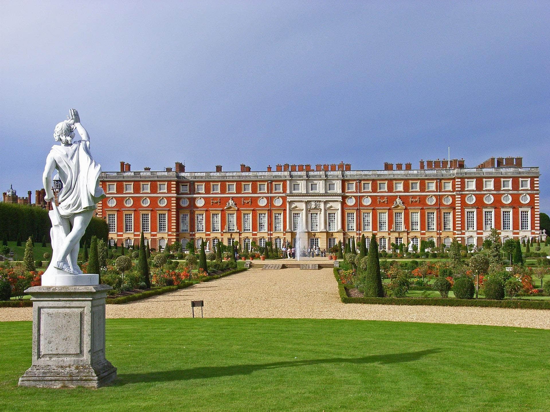 A Sculpture in front of a Palace near The Selwyn Richmond
