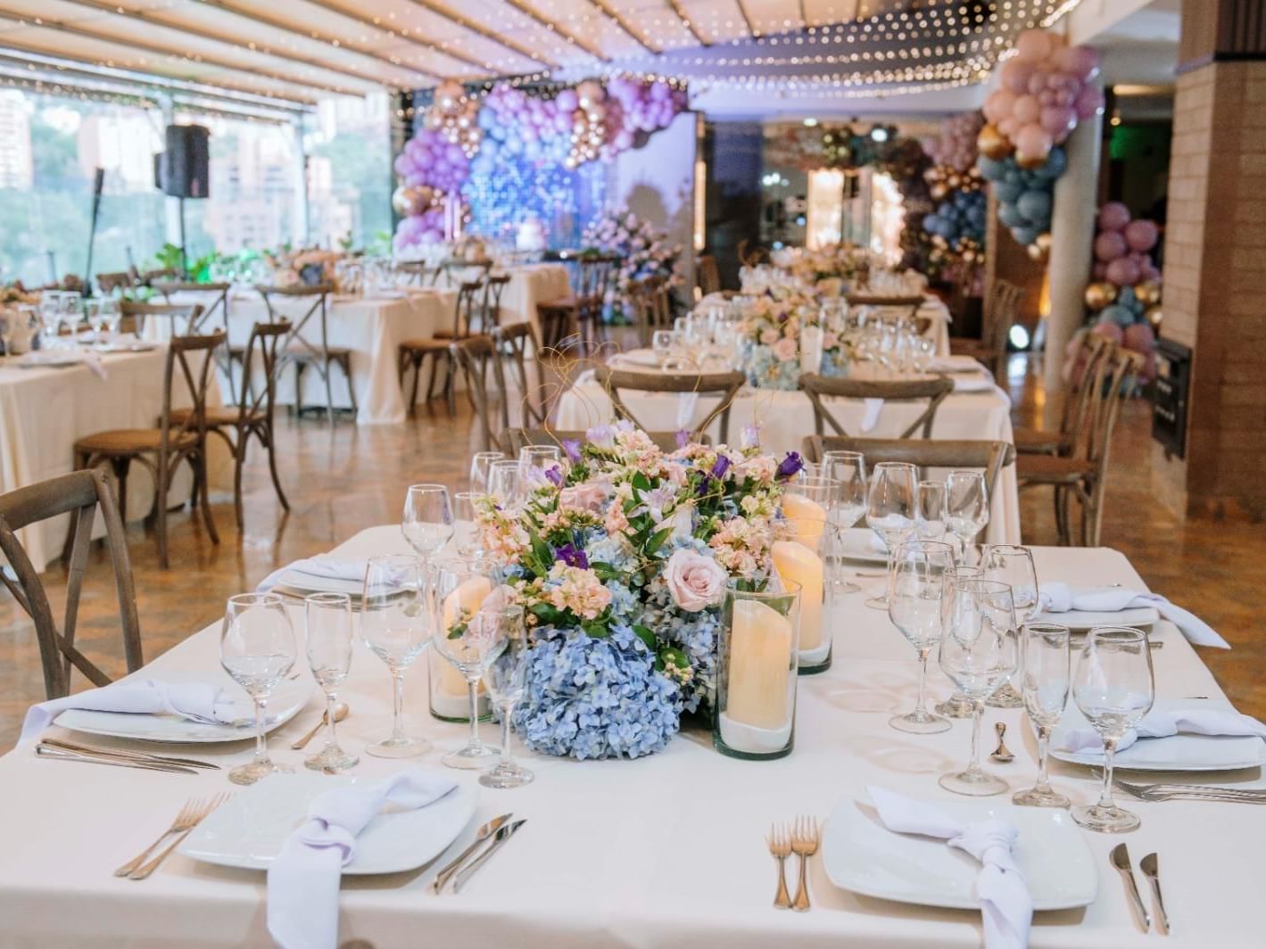 Ceremonial dining set-up in Terraza at Diez Hotel Categoría