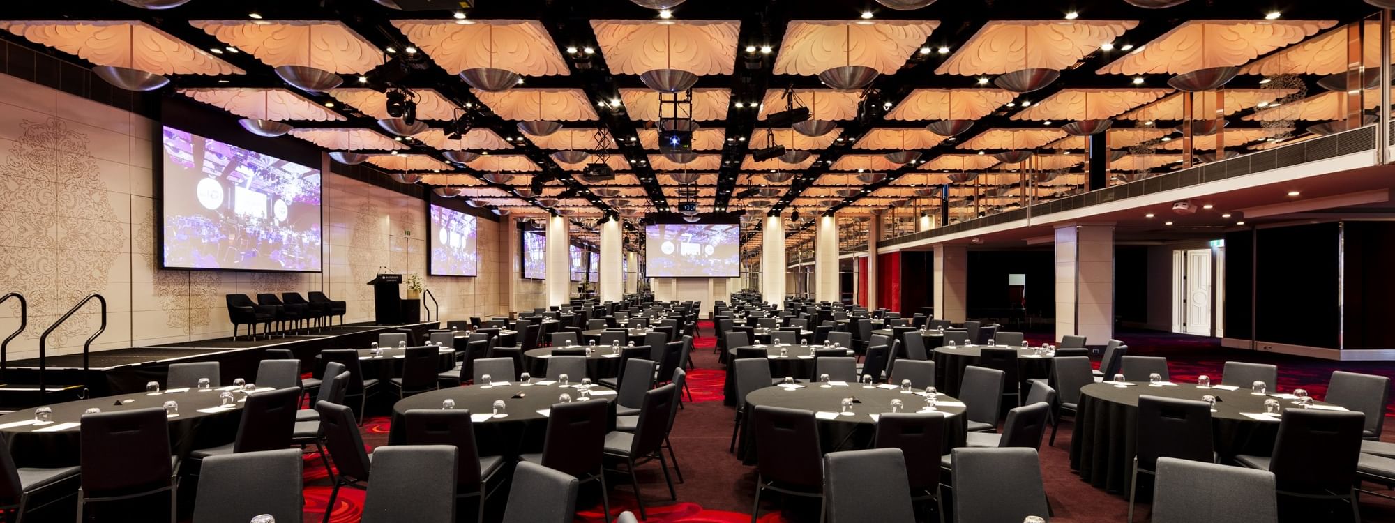 Pullman Melbourne on the Park | Melbourne Hotels | Meetings & Events | Melbourne Accommodation