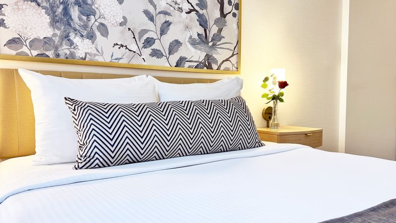 King Room Warwick allerton chicago