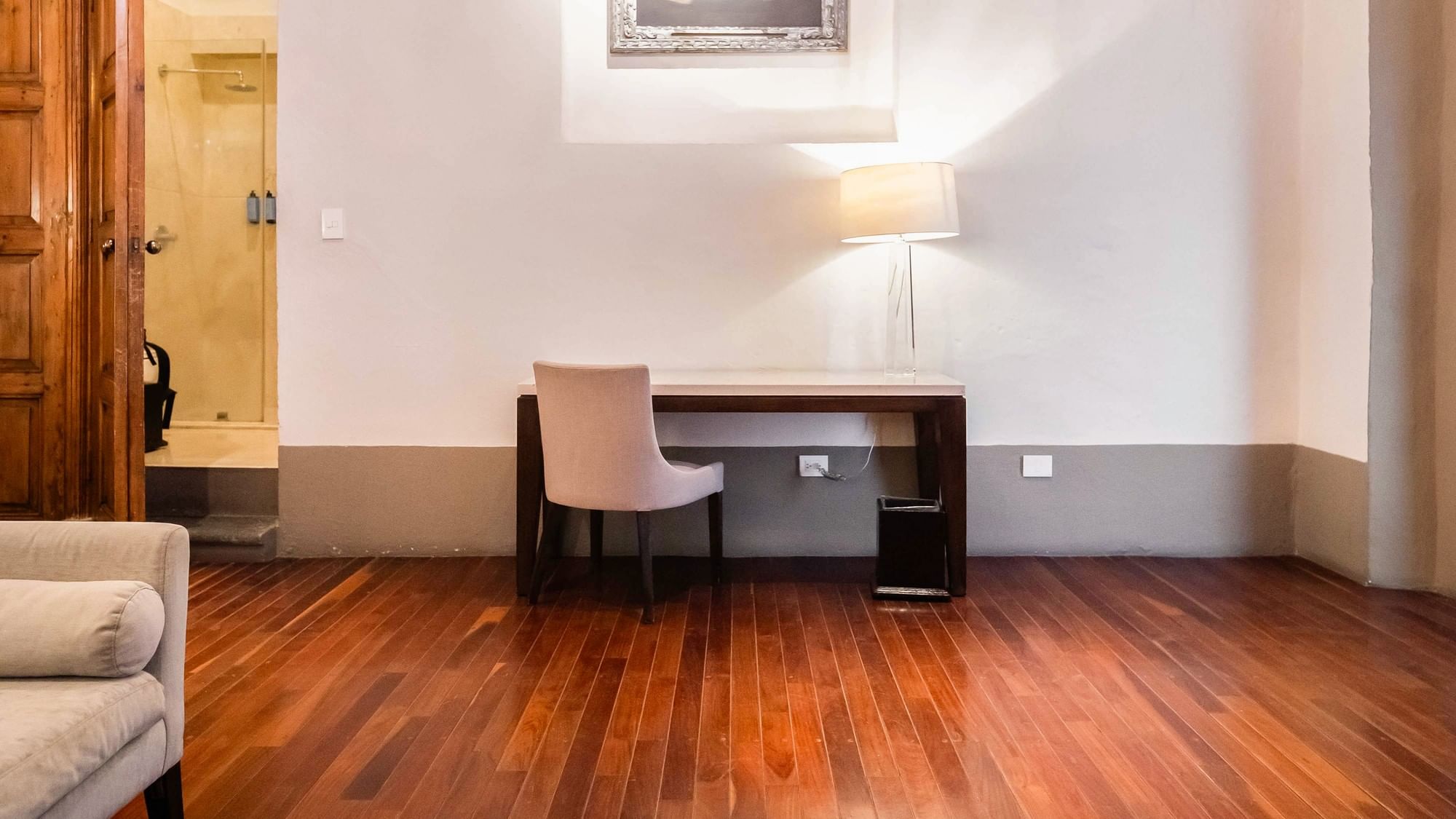 Habitación Superior King en Quinta Real Puebla, Heroica Puebla de Zaragoza con escritorio y silla