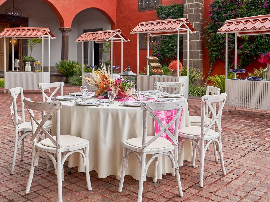 Banquet table arranged for an event at Fiesta Americana