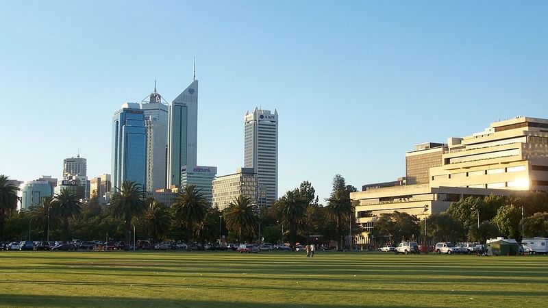 Langley park near in Novotel Perth hotel