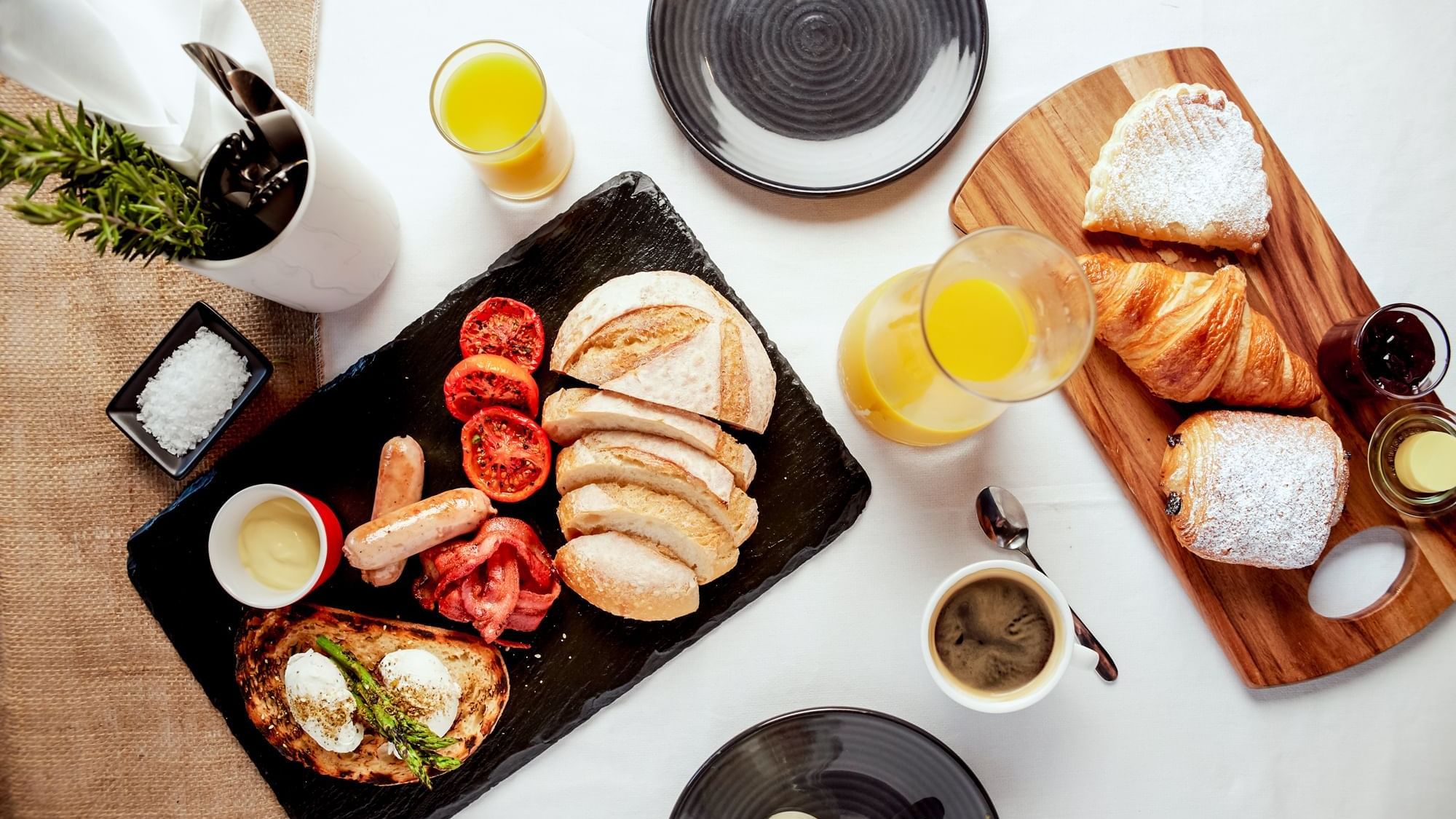 Dining at Pullman & Mercure Melbourne Albert Park
