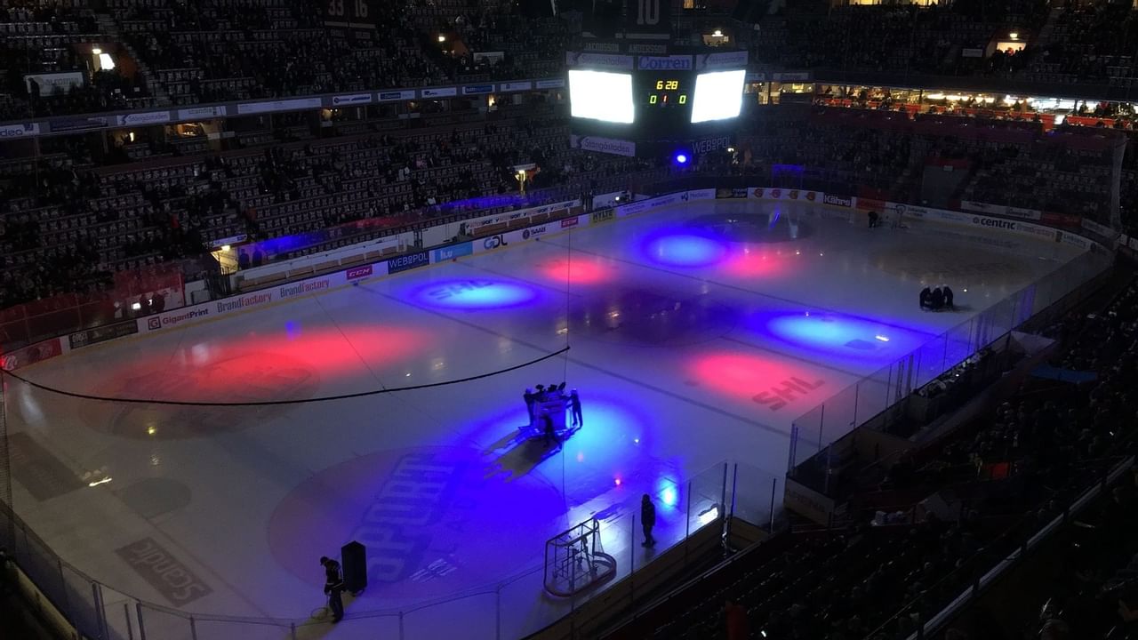 Hockey game in Abbotsford Centre
