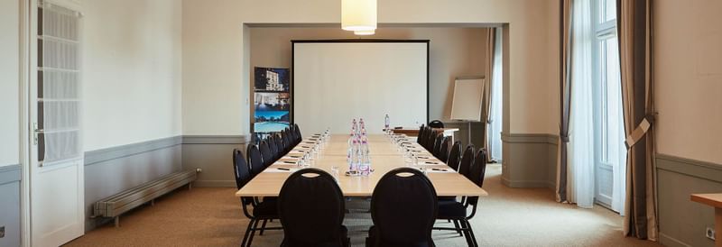 Meeting room at Hôtel-Club Cosmos in Contrexéville, France