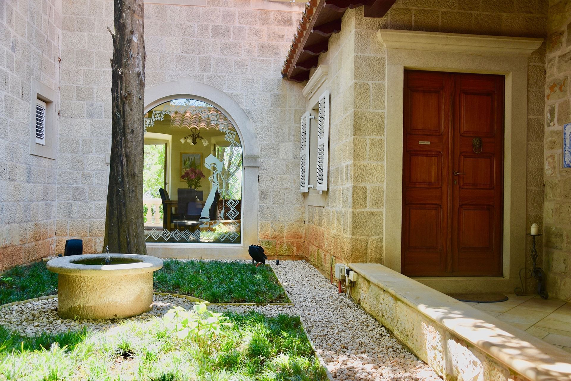 Old Fashioned Indoor Garden at Pervanovo Villa Tereza