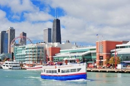View of the famous Navy Pier near Kinzie Hotel